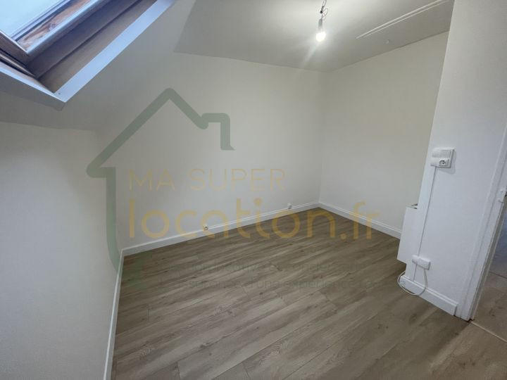 Maison - 84 m² - 5 pièces