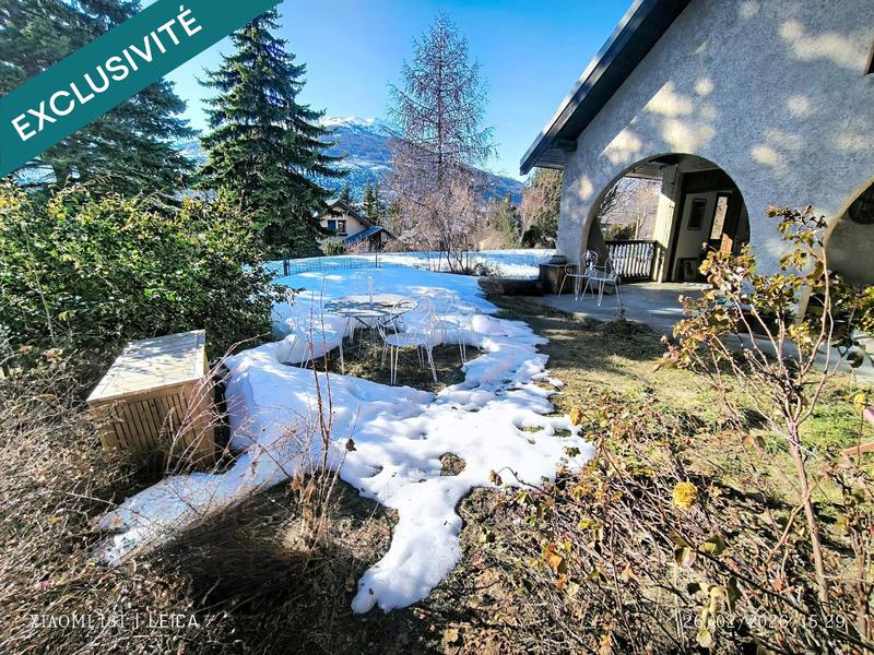 Appartement - 99 m² - 4 pièces