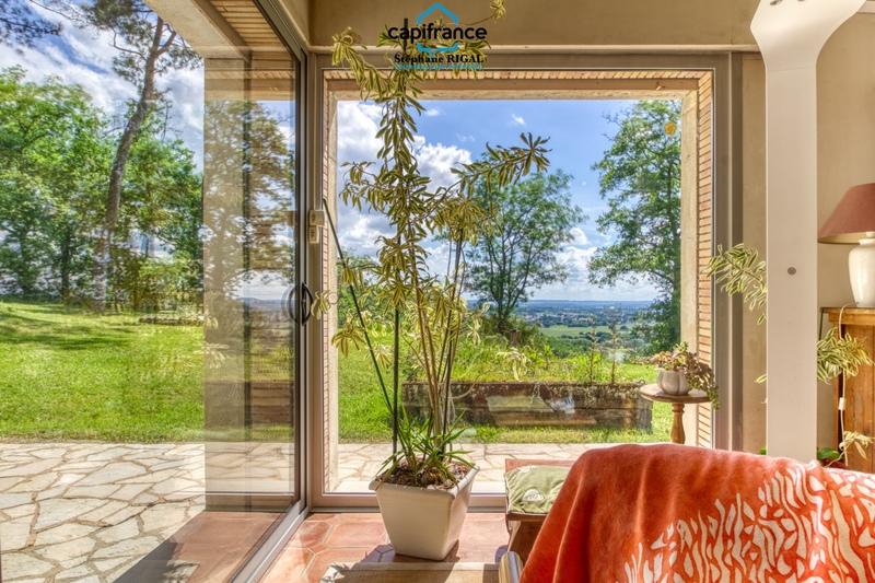 Propriété - 250 m² - 7 pièces