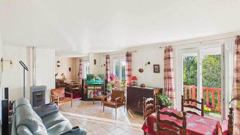 Maison - 105 m² - 4 pièces