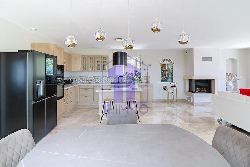 Maison - 130 m² - 6 pièces