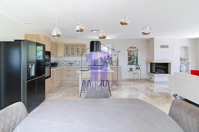 Maison - 130 m² - 6 pièces