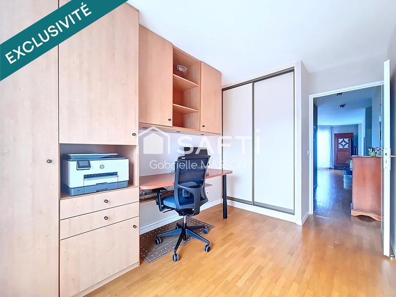 Appartement - 99 m² - 5 pièces