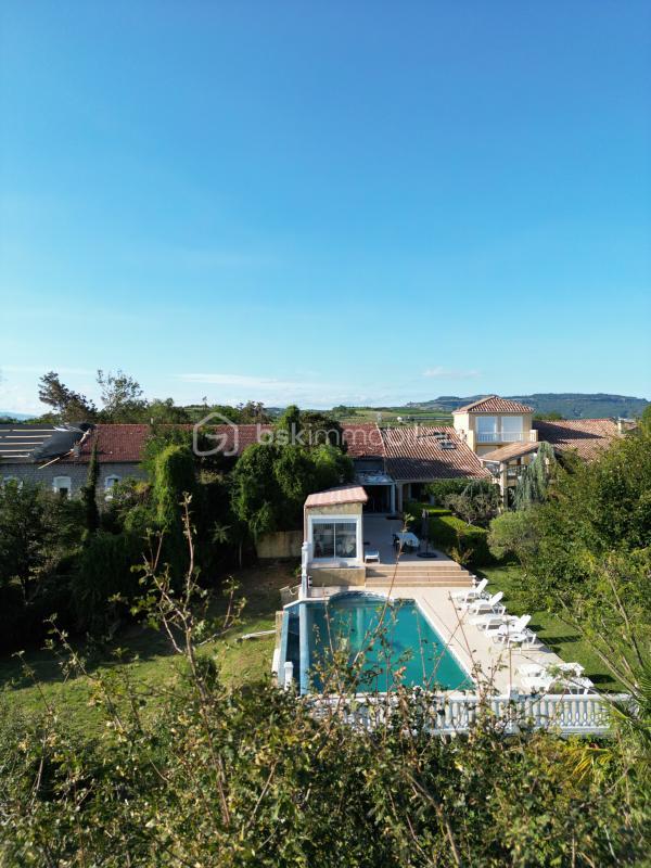 Villa - 340 m² - 16 pièces