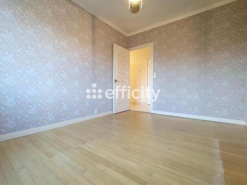 Maison - 101 m² - 5 pièces