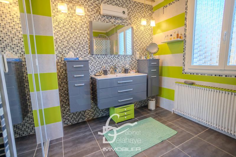 Maison - 164 m² - 5 pièces