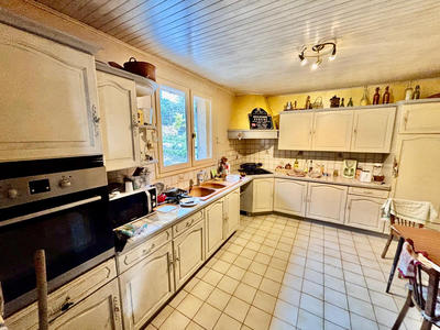 Villa - 100 m² - 5 pièces