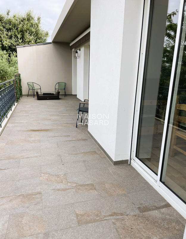 Maison traditionnelle - 188 m² - 7 pièces