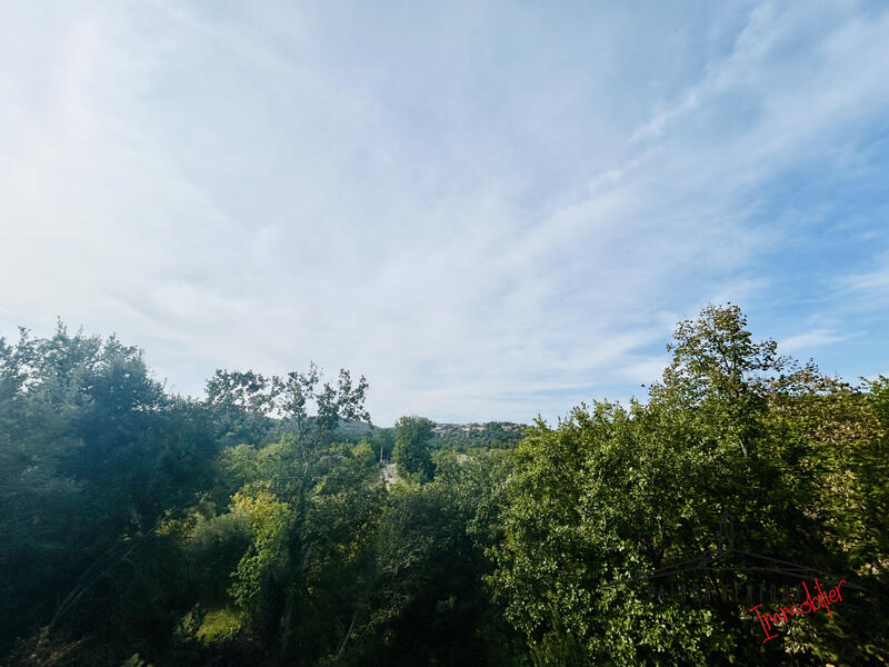 Villa - 215 m² - 6 pièces