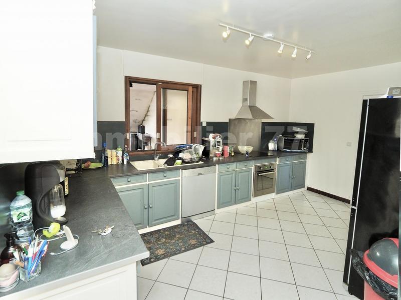 Propriété - 300 m² - 13 pièces