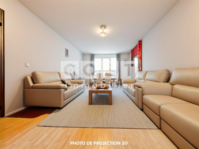 Appartement - 90 m² - 4 pièces