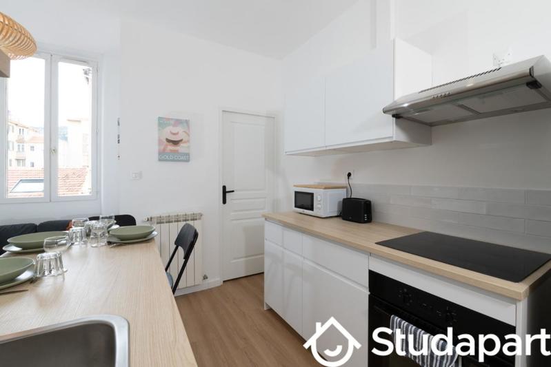 Chambre - 13 m² - 1 pièce