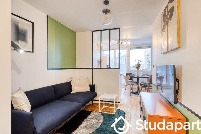 Chambre - 11 m² - 1 pièce