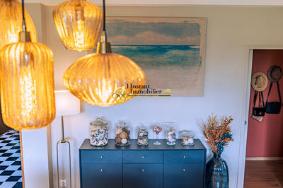 Maison - 238 m² - 8 pièces