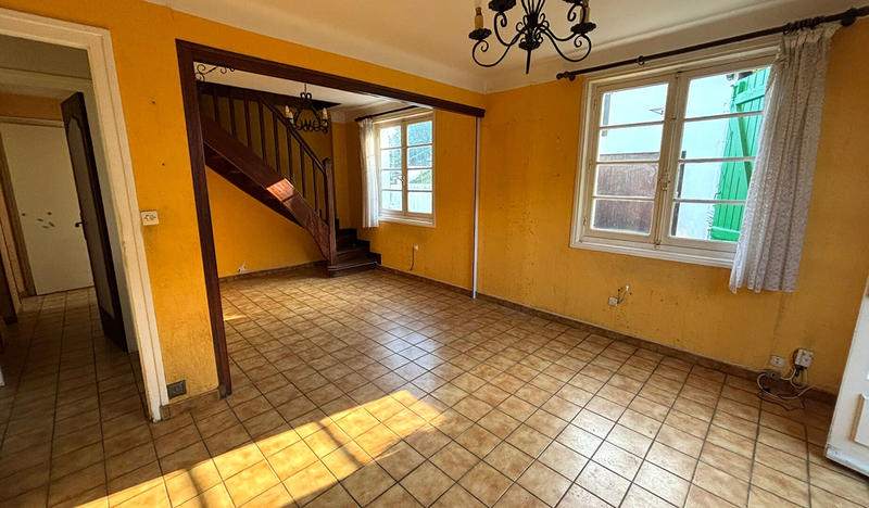 Maison - 90 m² - 5 pièces