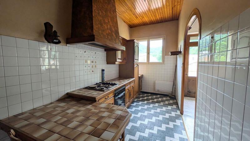 Maison - 208 m² - 5 pièces