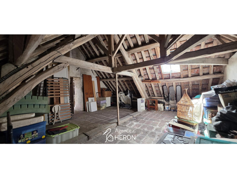 Maison - 374 m² - 10 pièces