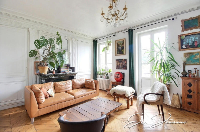 Maison - 320 m² - 12 pièces