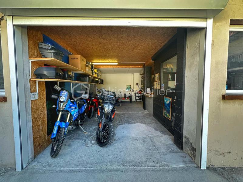 Bureau - 145 m² - 1 pièce