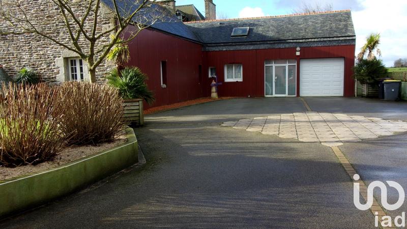 Maison - 400 m² - 10 pièces