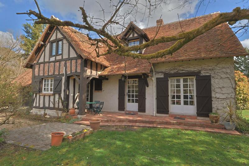 Maison - 200 m² - 6 pièces