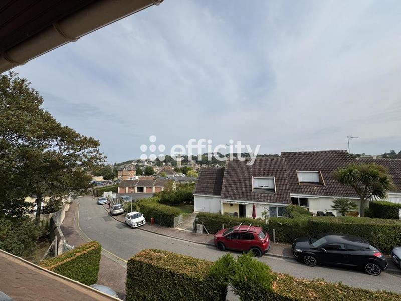 Pavillon - 157 m² - 8 pièces