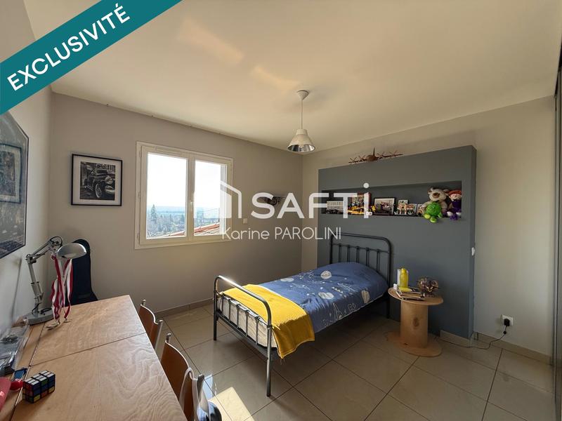 Villa - 167 m² - 6 pièces