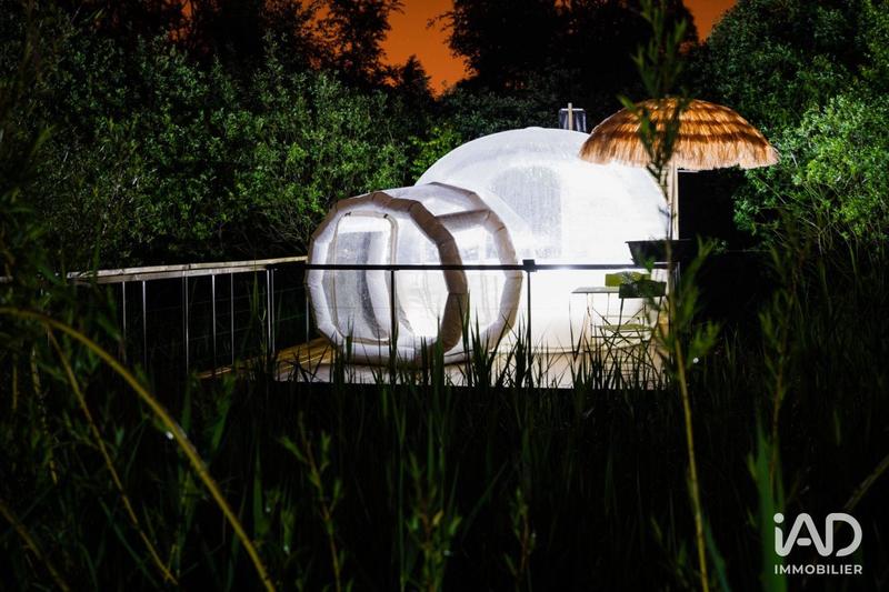 Local commercial - 22 000 m²