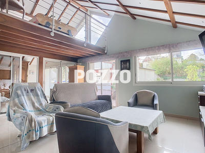 Maison - 143 m² - 5 pièces