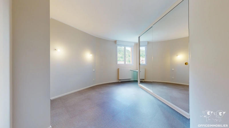 Appartement - 124 m² - 4 pièces