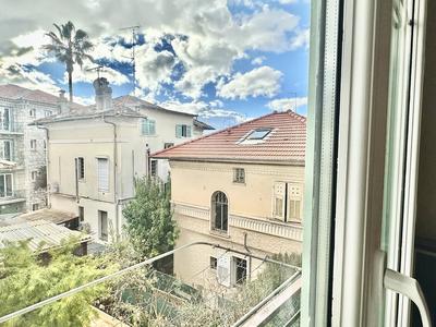 Appartement - 62 m² - 2 pièces