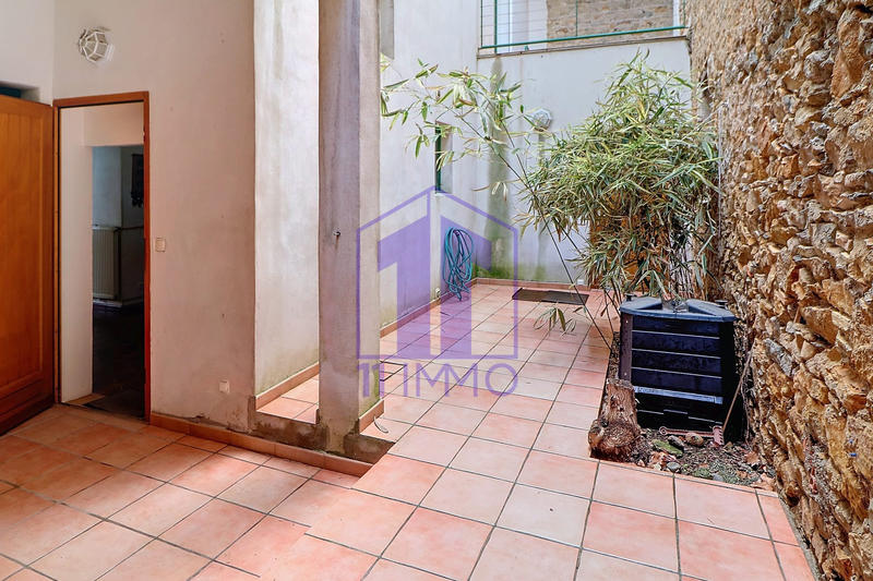 Maison - 230 m² - 10 pièces