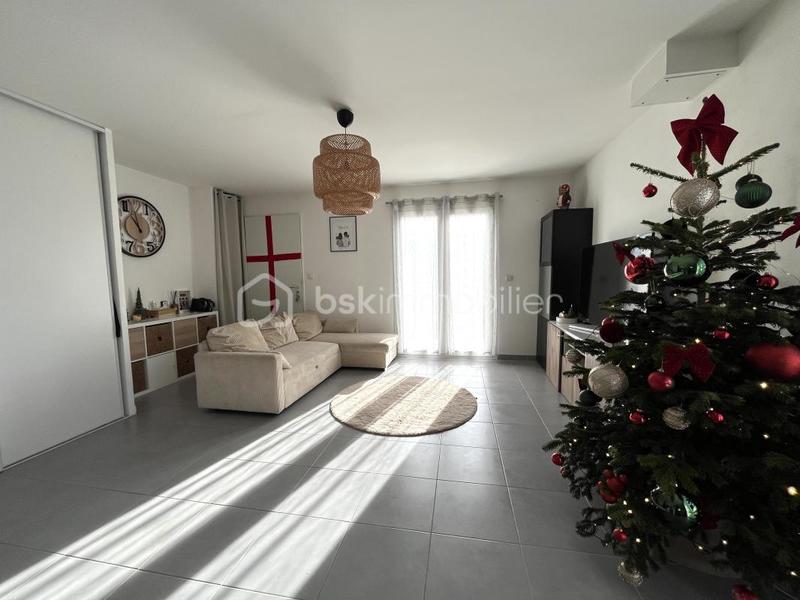 Maison - 84 m² - 4 pièces
