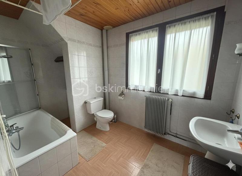 Maison - 100 m² - 5 pièces