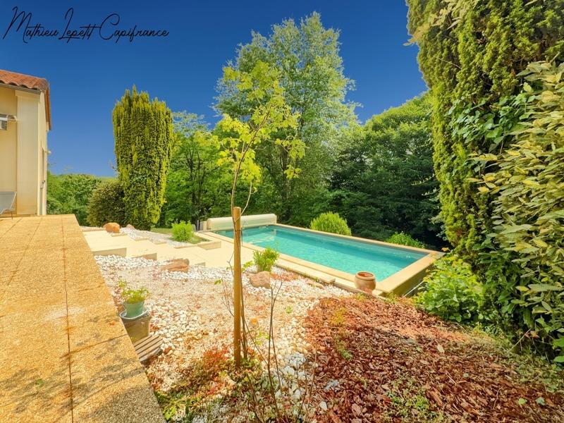 Maison - 190 m² - 6 pièces