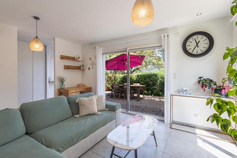 Maison - 358 m² - 12 pièces