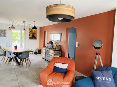 Maison - 113 m² - 8 pièces