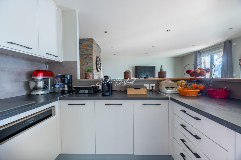 Appartement - 94 m² - 3 pièces