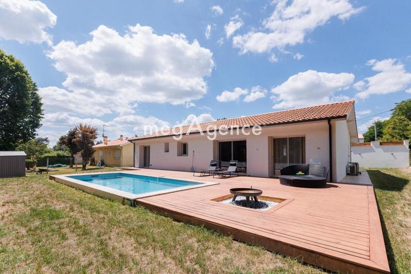 Maison - 103 m² - 4 pièces