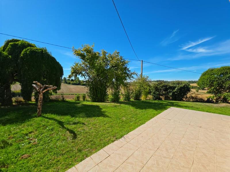 Maison - 249 m² - 6 pièces