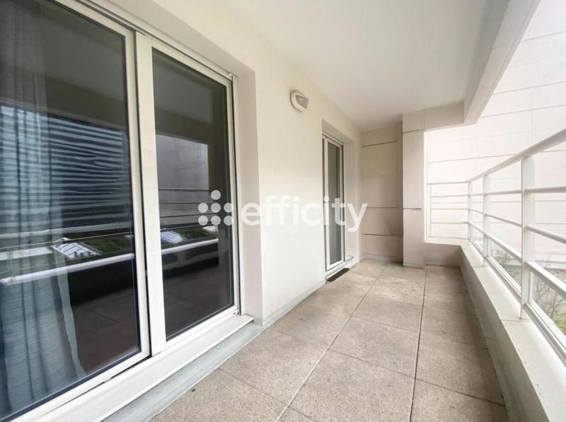 Appartement - 140 m² - 5 pièces