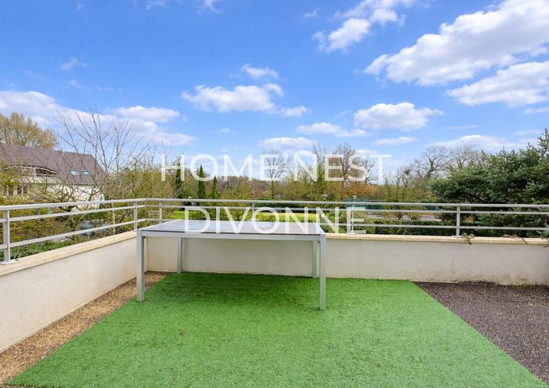 Appartement - 102 m² - 4 pièces