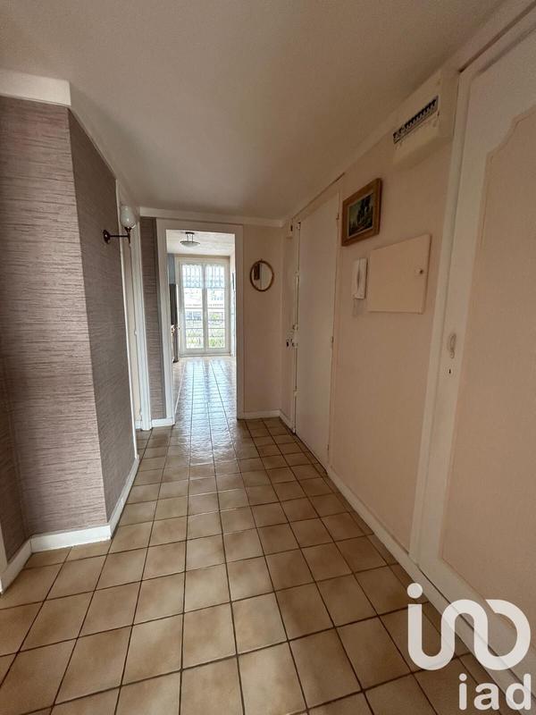 Appartement - 93 m² - 4 pièces