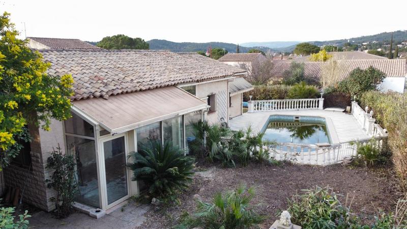 Maison - 122 m² - 4 pièces