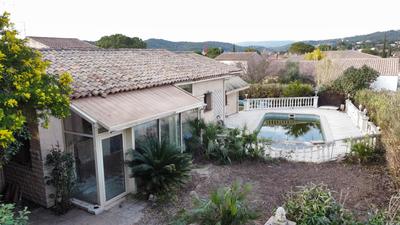 Maison - 122 m² - 4 pièces