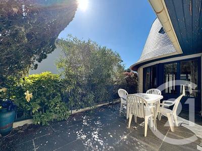 Maison - 237 m² - 7 pièces