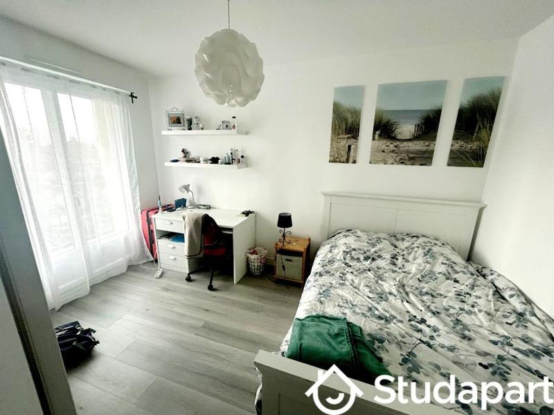 Chambre - 10 m² - 1 pièce