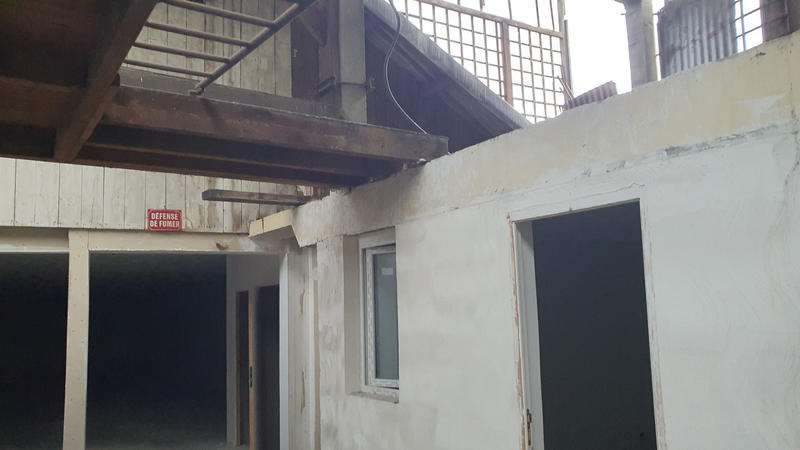 Maison - 210 m² - 7 pièces