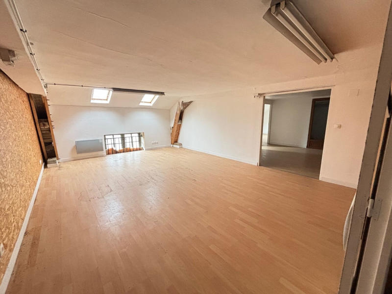 Local commercial - 810 m²