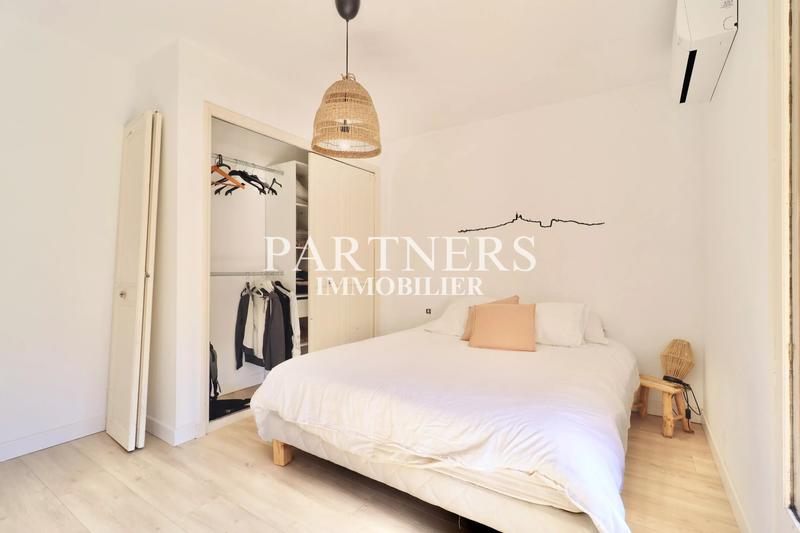 Maison - 198 m² - 5 pièces